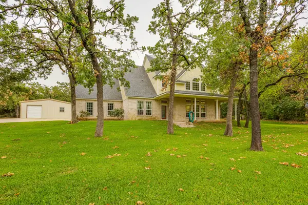 263 Oak Creek Circle, Springtown, TX 76082