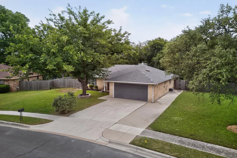 424 Ferenz Avenue, Crowley, TX 76036 - #3