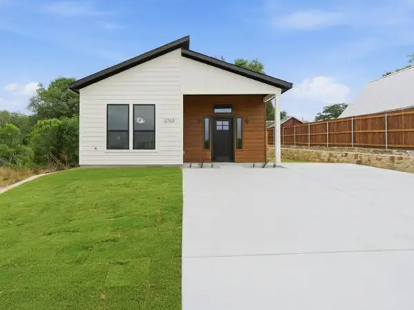2703 Brazos River Drive, Granbury, TX 76048