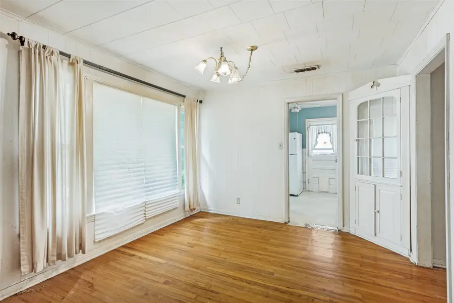 3825 Byers Avenue, Fort Worth, TX 76107 - #3