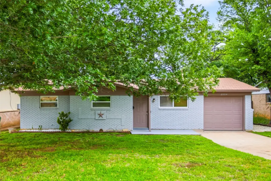 2004 Alan A Dale Road, Arlington, TX 76013 - #2