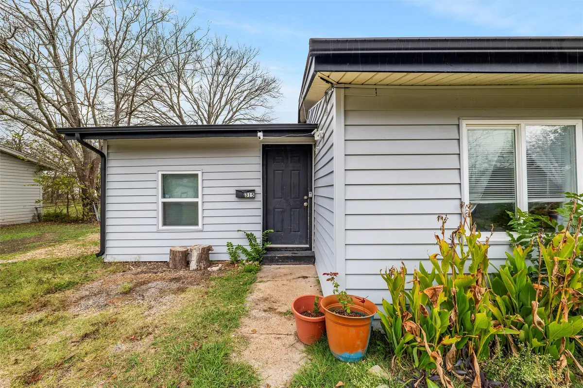 315 Rea Avenue, Lancaster, TX 75146 - #1