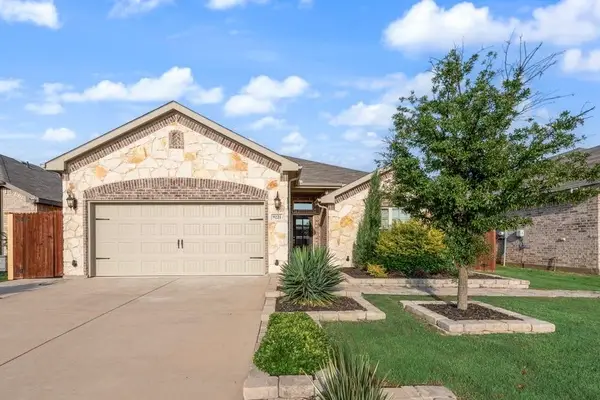 9221 Poynter Street, Fort Worth, TX 76123