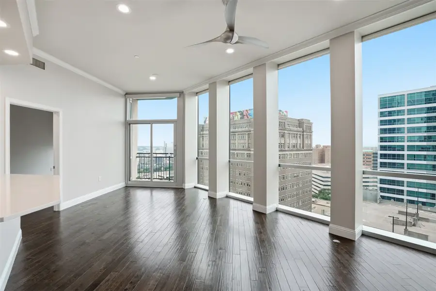 500 Throckmorton Street #1605, Fort Worth, TX 76102 - #2
