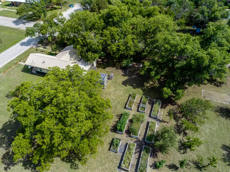 801 N Avenue A Corner N, Cross Plains, TX 76443 - #2