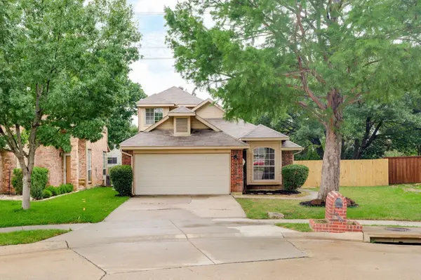 2080 Montclair Lane, Lewisville, TX 75067