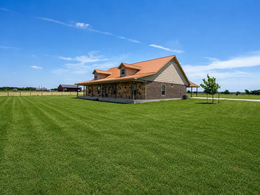 1872 County Road 329, Gainesville, TX 76240 - #3