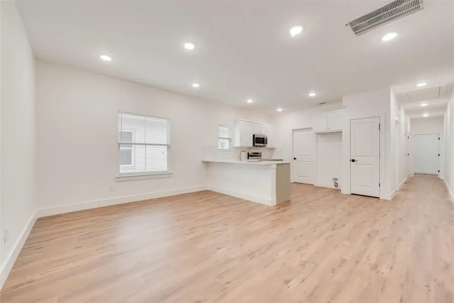 1807 Franklin Avenue, Bonham, TX 75418 - #2