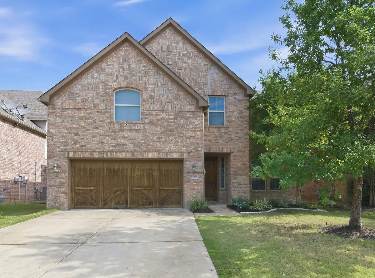 8401 Sandhill Crane Drive, Fort Worth, TX 76118 - #1