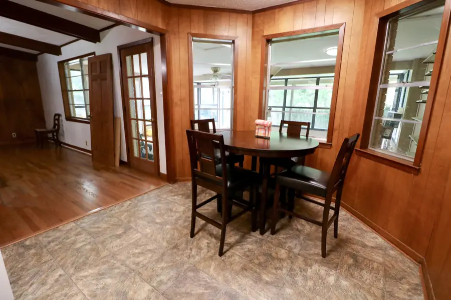 270 Se 26th St, Paris, TX 75460 - #3