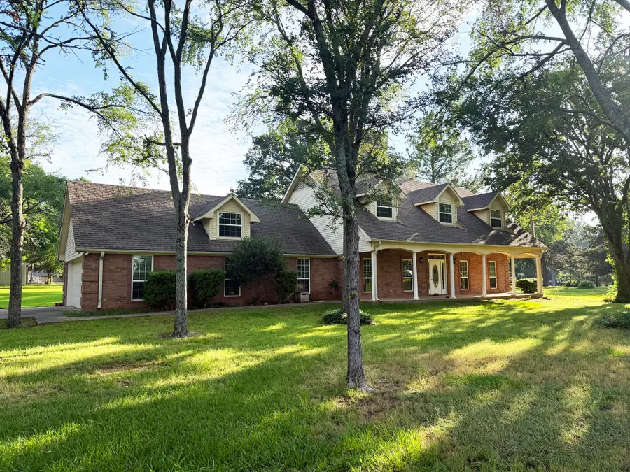 2811 N Shore Drive, Bonham, TX 75418 - #3