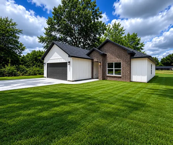 921 Putman Street, Sulphur Springs, TX 75482