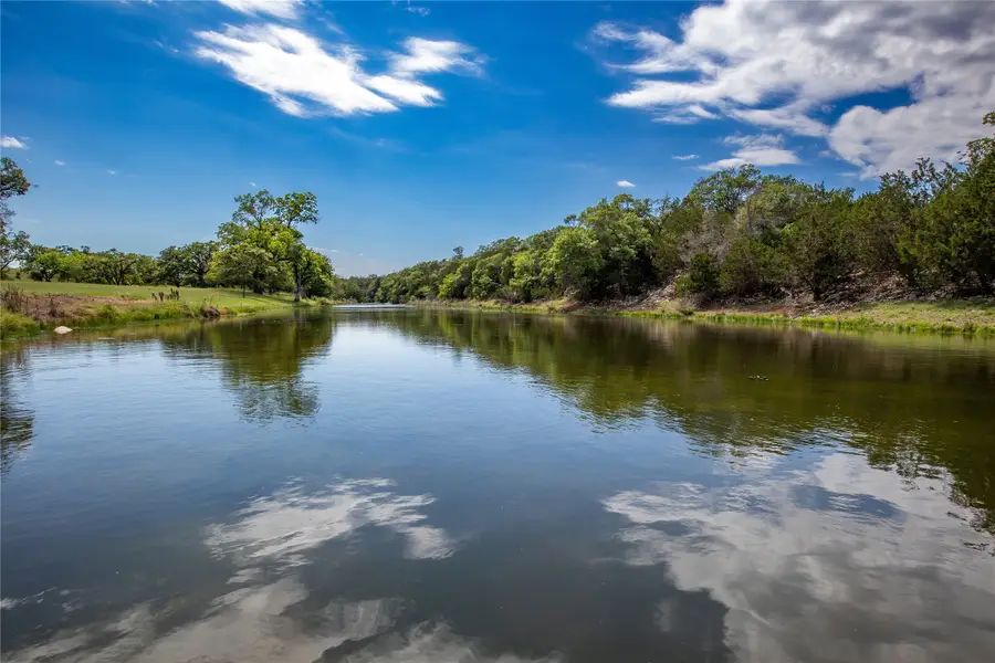 556 Cliff View, Harper, TX 72356 - #3