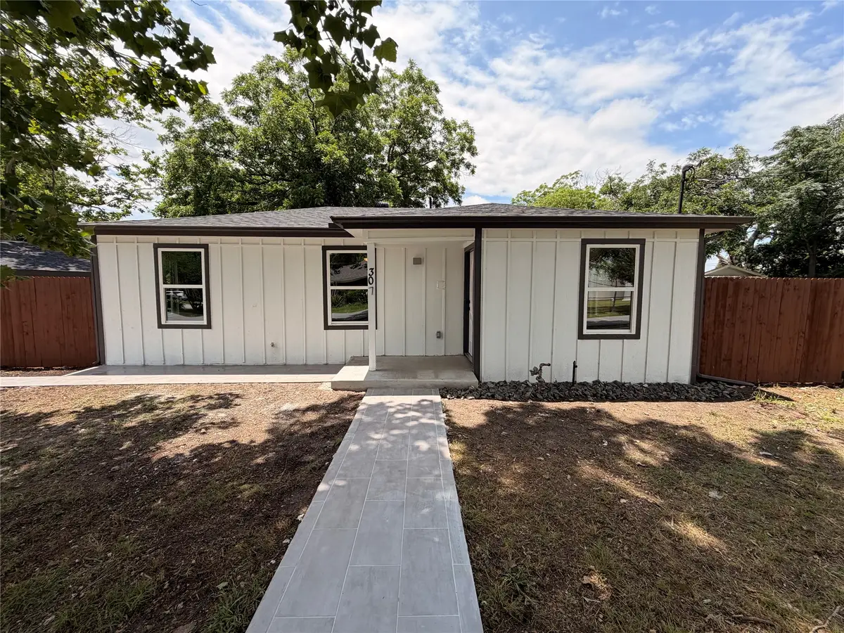 307 N 4th Street, Crandall, TX 75114 - #1