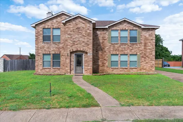 1298 Longleaf Drive, Cedar Hill, TX 75104