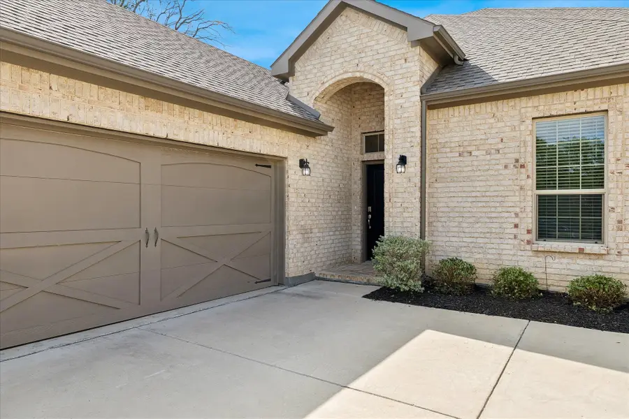 1010 Silver Oak Drive, Mansfield, TX 76063 - #2