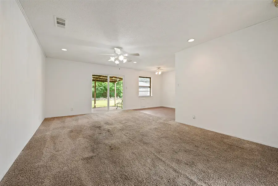 657 Sue Ann Lane, Burleson, TX 76028 - #2