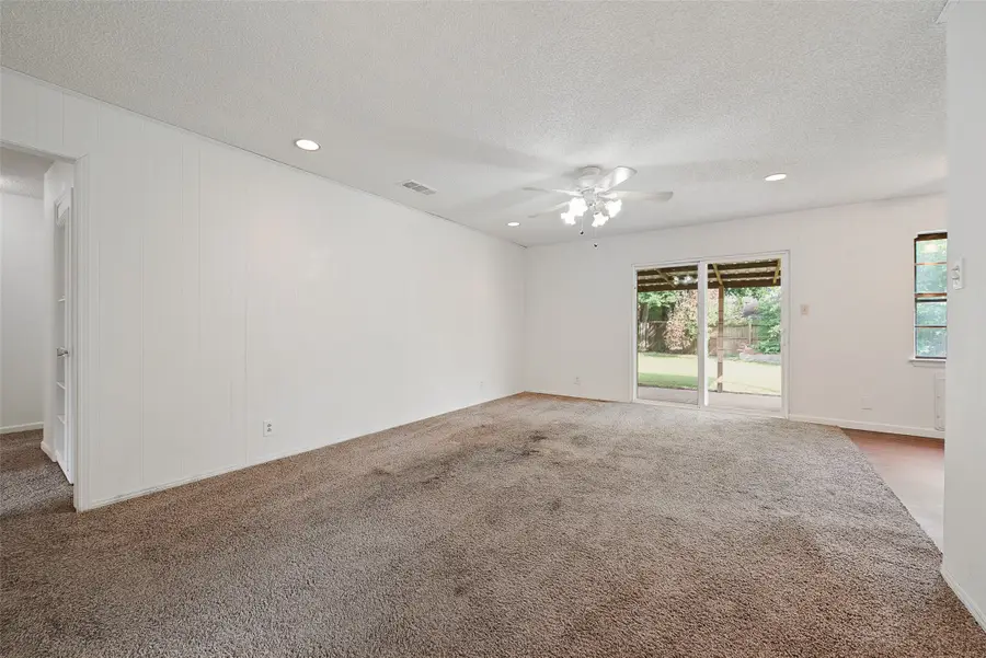 657 Sue Ann Lane, Burleson, TX 76028 - #3