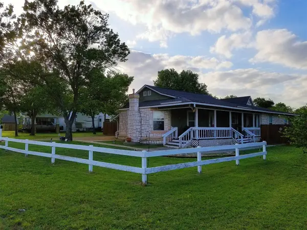 6113 Broadway Avenue, Haltom City, TX 76117