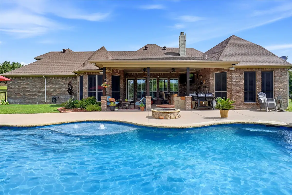124 Carnes Court, Springtown, TX 76082 - #1