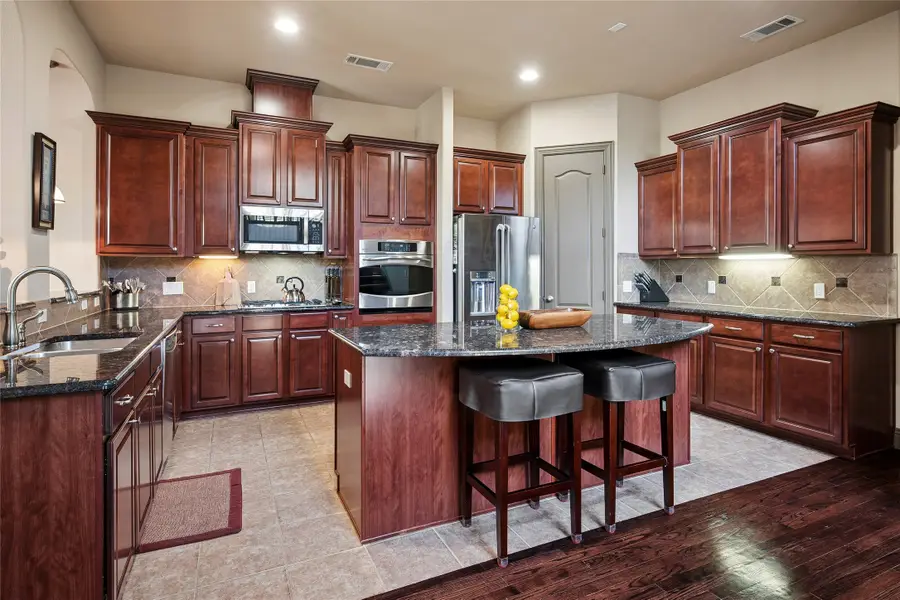 835 Rockingham Drive, Irving, TX 75063 - #3