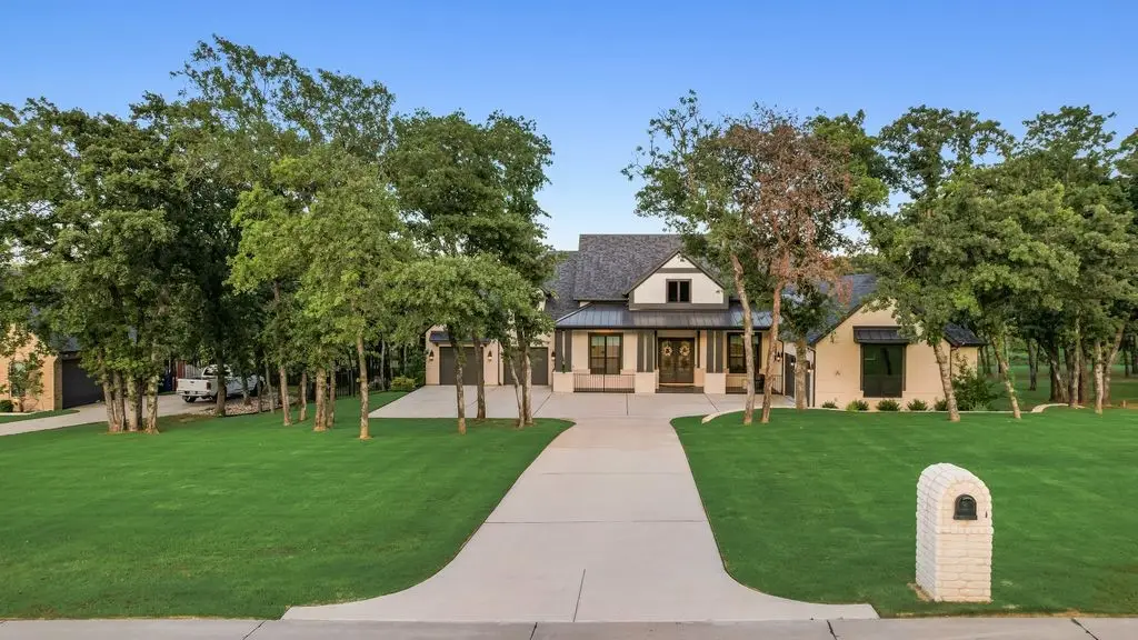 570 Prairie Timber Road, Burleson, TX 76028 - #1