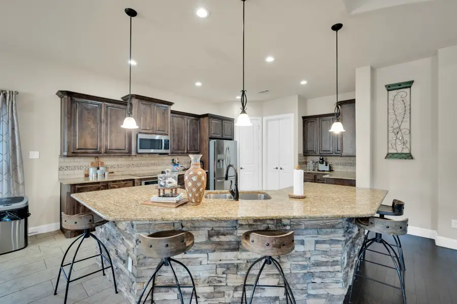 410 Salt Cedar Drive, Midlothian, TX 76065 - #3