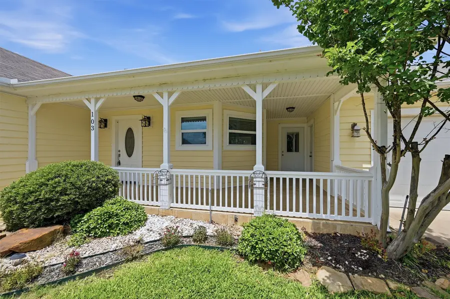 103 Seminole Drive, Gainesville, TX 76240 - #2
