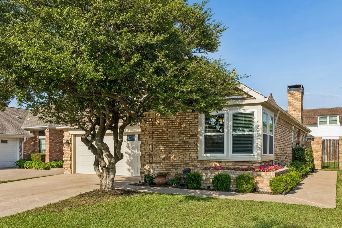 604 Shalamar Place, Irving, TX 75061 - #1
