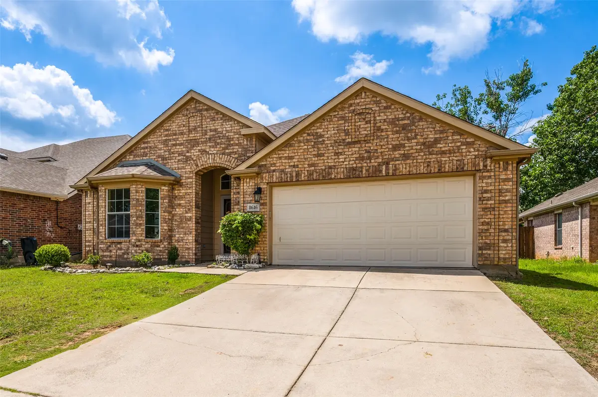 8616 Chisholm Trail, Cross Roads, TX 76227 - #1