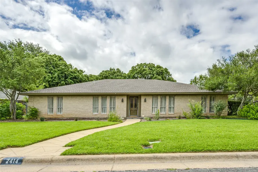 2414 Lakeview Circle, Arlington, TX 76013 - #2