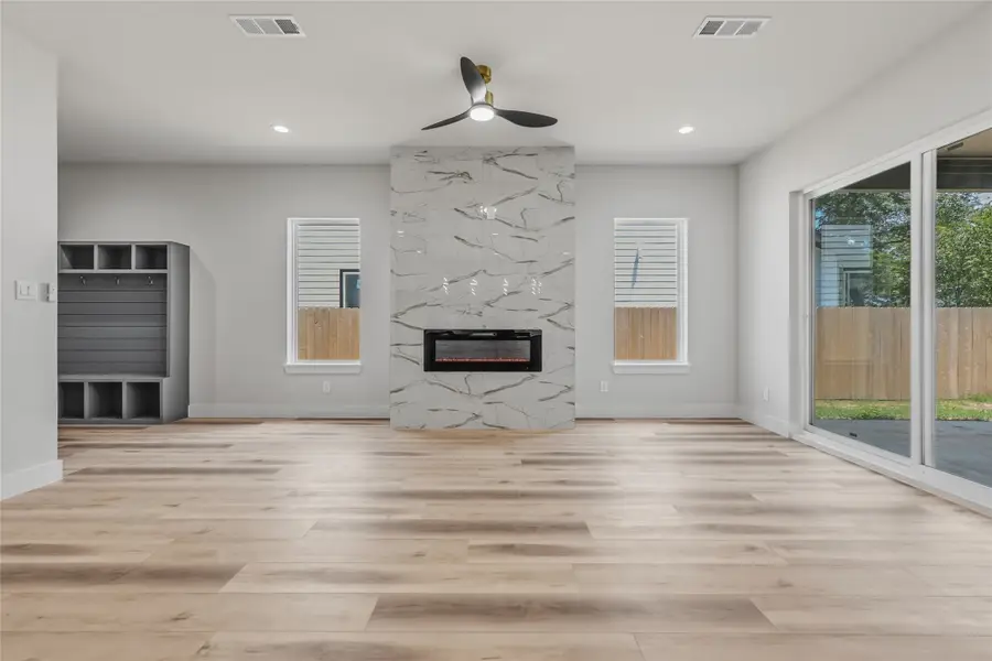 3914 Harlingen Street, Dallas, TX 75212 - #2