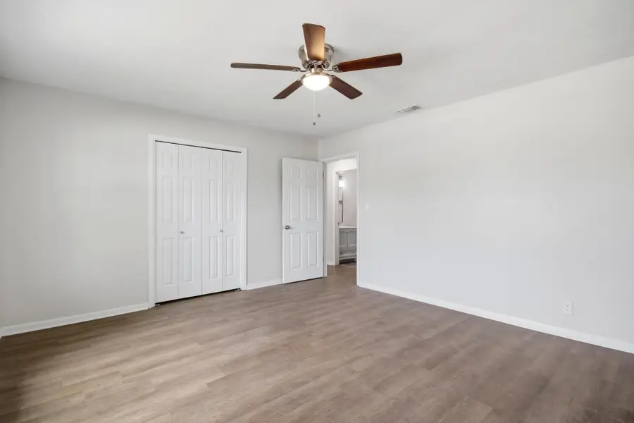 911 S Commercial Avenue, Coleman, TX 76834 - #3