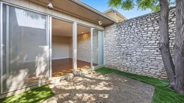 4500 E Westridge Avenue #18, Fort Worth, TX 76116