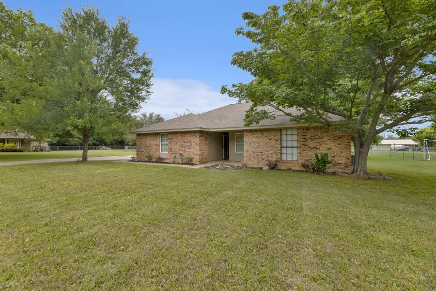 2944 Whispering Creek Lane, Burleson, TX 76028 - #2
