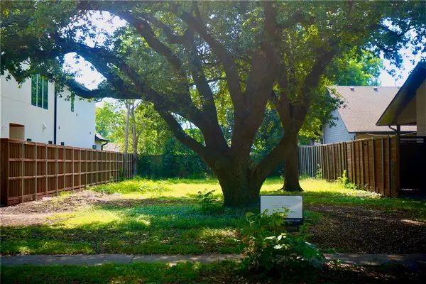 7221 Kaywood Drive, Dallas, TX 75209