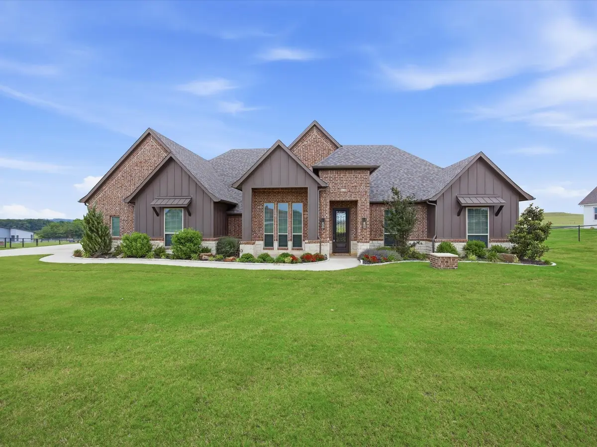 150 Quail Ridge Court, Decatur, TX 76234 - #1