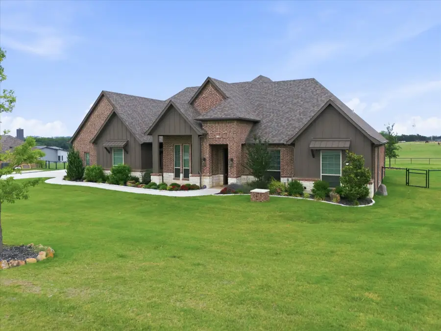 150 Quail Ridge Court, Decatur, TX 76234 - #2