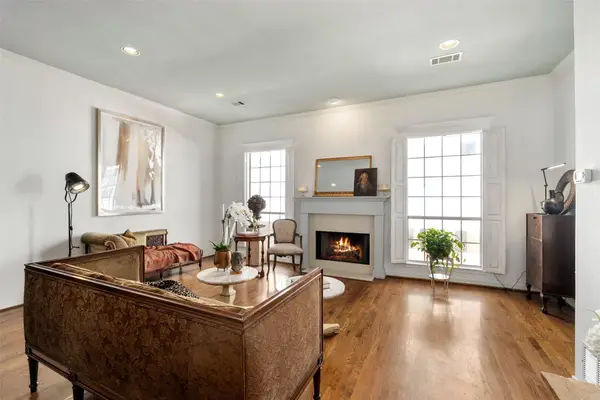 4222 Bowser Avenue #B, Dallas, TX 75219