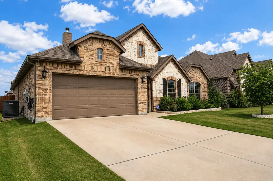 279 Paluxy Street, Burleson, TX 76028 - #3