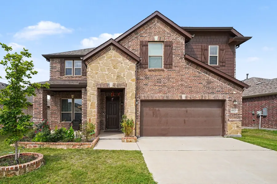 8825 Landergin Mesa Drive, Fort Worth, TX 76131 - #2