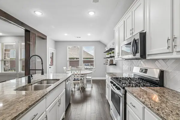 1805 Huntsman Way, Forney, TX 75126