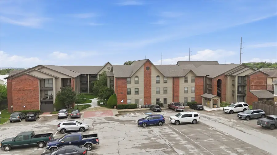 218 N Texas Boulevard #109, Denton, TX 76201 - #2