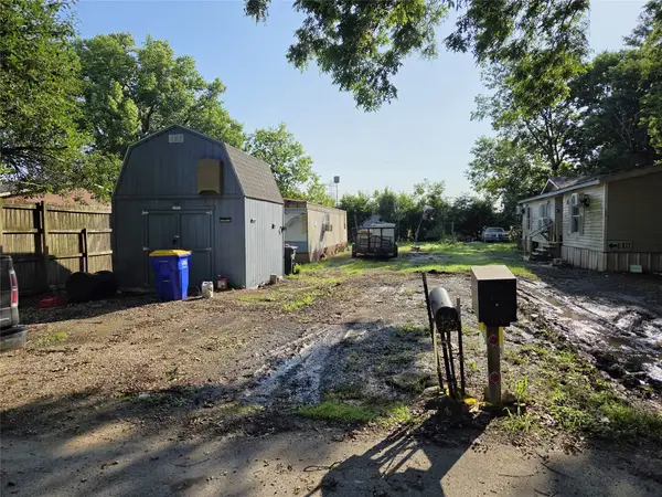 425 Barry, Seagoville, TX 75159