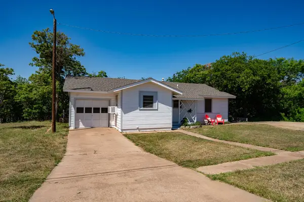 907 E Hamilton Street, Stamford, TX 79553