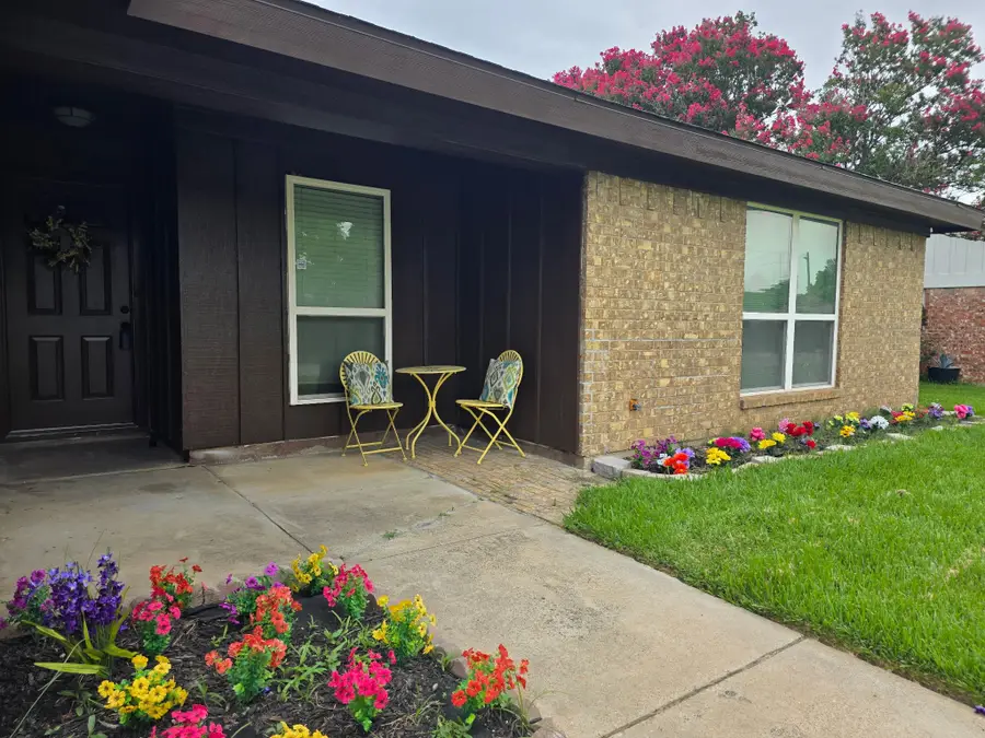 1909 Schumac Lane, Bedford, TX 76022 - #2