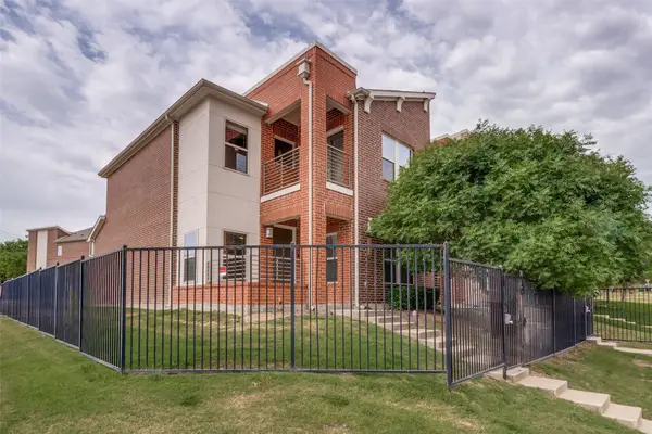 1596 Fiji Street, Dallas, TX 75203