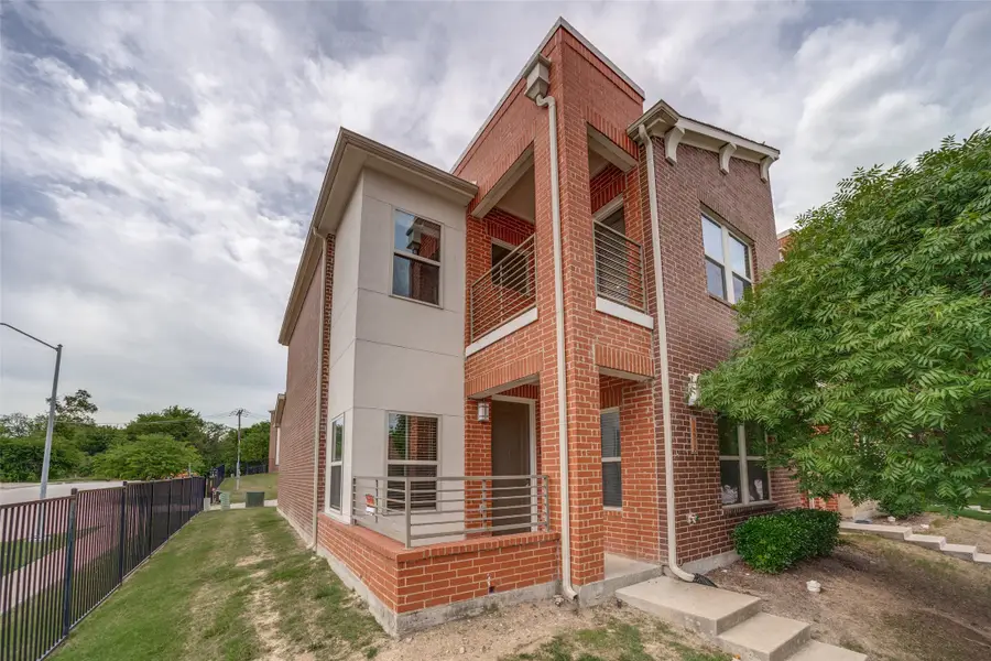 1596 Fiji Street, Dallas, TX 75203 - #2