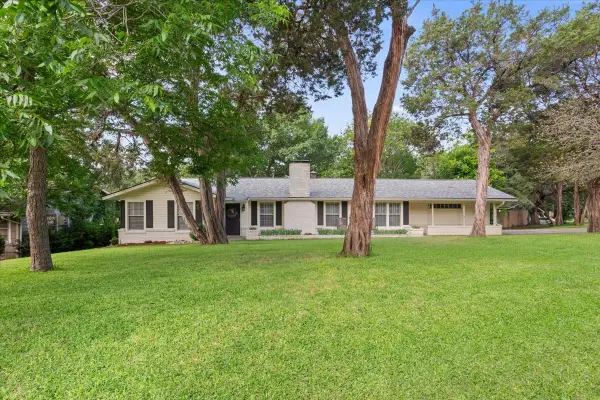 4400 Cedar Mountain Drive, Waco, TX 76708