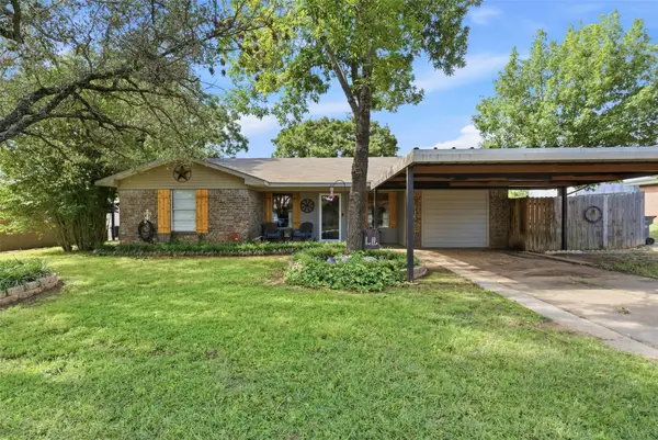 1508 Avenue D, Graham, TX 76450